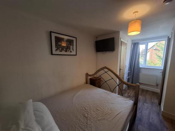 Bedroom.jpg