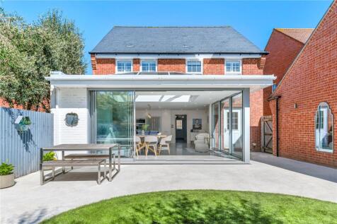 Alexander Avenue, Angmering, West Sussex