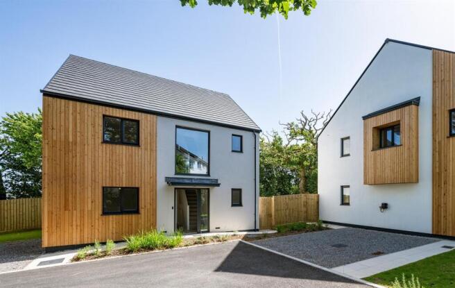 Roselyon exterior