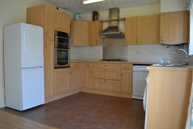 1 Pillowell Kitchen 1.jpg