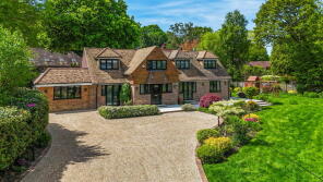 Brackenwood, Park Road, East Grinstead RH19 2NQ
