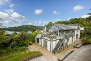 Sunnybank, Manor Street, Dartmouth TQ6 0EX
