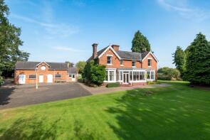 Montford Grange, Holyhead Road, Montford Bridge, Shrewsbury SY4 1EG