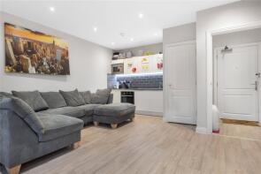 5, Swan House, Homestead Road, Rickmansworth WD3 1FX