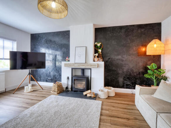 5 Bedroom Semi Detached Villa