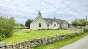 2, Mossmore Cottage, Sparkford Road, South Barrow, Yeovil BA22 7LN