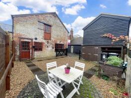 3a The Old Bakehouse, Cheddington Lane, Long Marston, Tring HP23 4QP