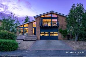19, Robins Field, Peterborough PE8 6JW