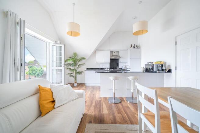 Lounge / Diner / Kitchen