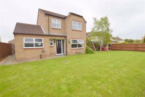 9, Stapes Garth, Louth LN11 7FD
