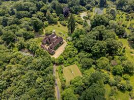 Heatherden, Cross In Hand Road, Cross In Hand, Heathfield TN21 0LT