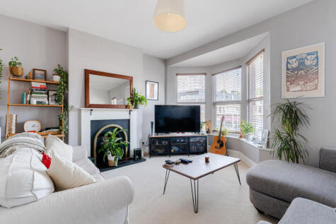 First Floor Flat, 51 High Street, Shirehampton, Bristol
