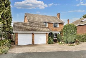 3 Lindisfarne, Farm Close, Billingshurst RH14 0UT