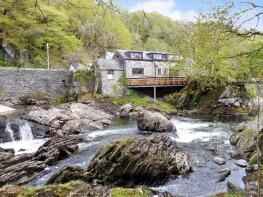 Drws Y Coed, A5t Capel Curig, Betws-y-coed LL24 0EE