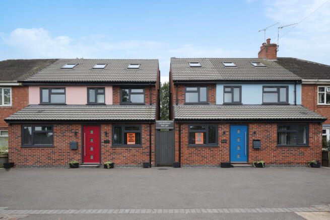 7 en suite Rooms + 1 Studio to LET 39 Charter Av