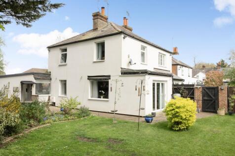 Kingston Road, Leatherhead, KT22