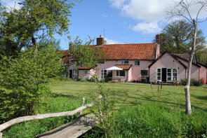 Ashcoombe, The Street, Saxmundham IP17 2BL