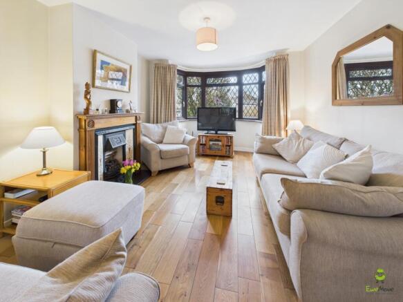 Presented by Clinton at EweMove Bexleyheath and Da