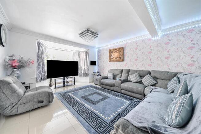 Lounge.jpg