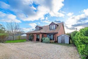 Parkside, Main Road, Rookley PO38 3NF