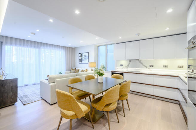 3 bed flat to rent