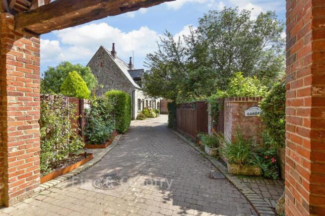 External Lifestyle Photograph