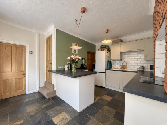 BREAKFAST KITCHEN