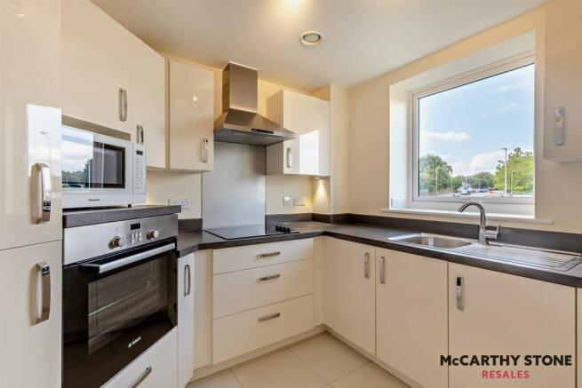 Kitchen: