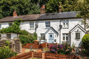 3, Hillside Cottages, Tandridge Lane, Oxted RH8 9NN