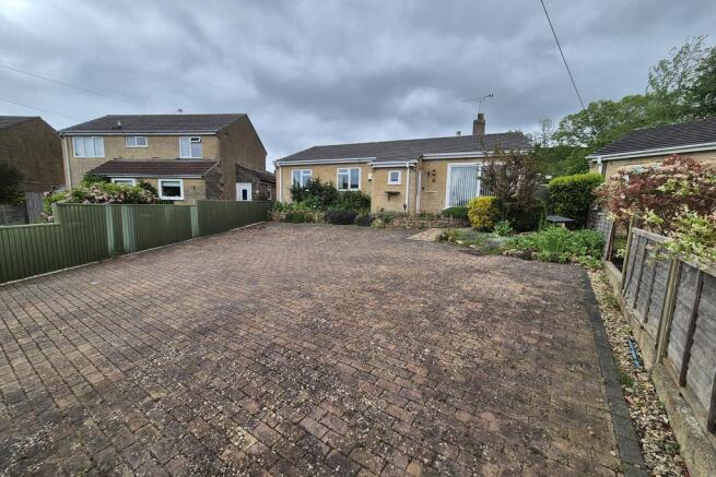 2 Bedroom Bungalow for Sale