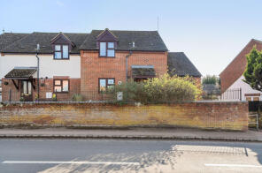 16, Guildford Close, Buckingham MK18 4HJ