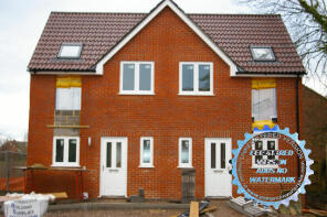 141a, Chantry Gardens, Southwick BA14 9QP