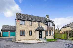 3, Water Field, Swindon SN5 3XW