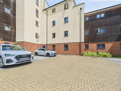 Quercetum Close, Aylesbury, Buckinghamshire