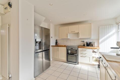 Glanwern Avenue, Newport, NP19