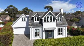 4, Seaway Avenue, Christchurch BH23 4EX