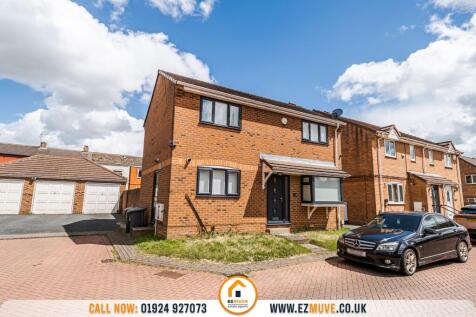 Plover Drive, Batley, WF17