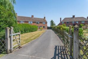 6, Johnstones, Road Running Through Goosey, Goosey, Faringdon SN7 8PA