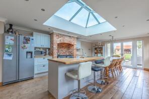 Pise De Terre, Chapel Street, Thetford IP25 7LB