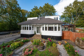 17, Field Road, Glasgow G76 8SE