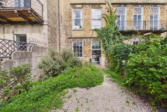 Garden Flat, 3 Alfred Street, Walcot, Bath BA1 2QU