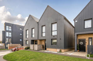 4, Mars Close, Milton Regis, Sittingbourne ME10 2UX