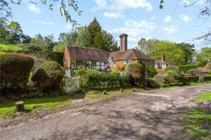 The Dene, Brinksway, Haslemere GU27 3PR