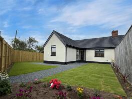 1, Brown Crescent, Eighton Banks, Gateshead NE9 7EX