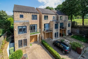 9, The Bridges, Thongsbridge, Holmfirth HD9 7FE