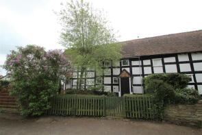 2, Castle Barns, Castle Mount, Hereford HR4 8HZ
