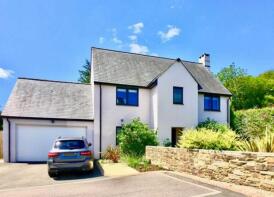 14, Higher Moor, South Brent TQ10 9FE