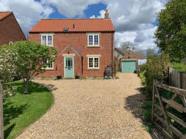 Applegarth, Wrelton Cliff Road, Wrelton, Pickering YO18 8PJ