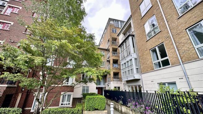 Willow Court