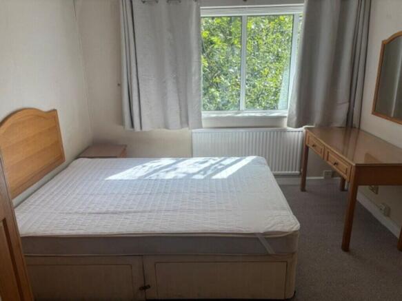 Room 2 Bylands Be...